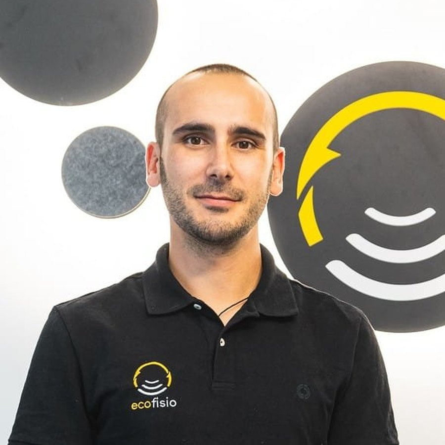 Adrián Cisneros, director y fisioterapeuta